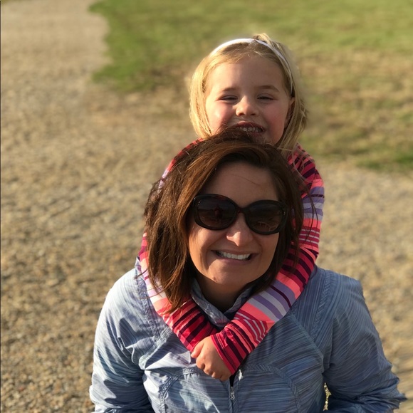 Meet your Posher Ambassador , Jessi - Picture 4 of 8